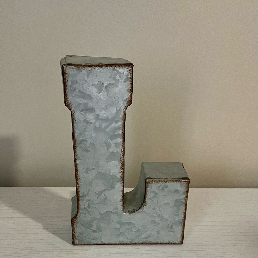 Rustic Metal Letter 'L' Decor